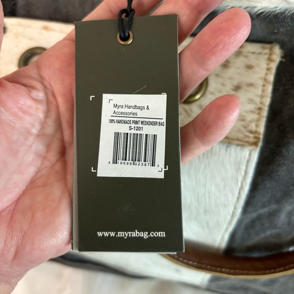 Myra Bag 100% HANDMADE PRINT WEEKENDER BAG - Picture 3 of 9